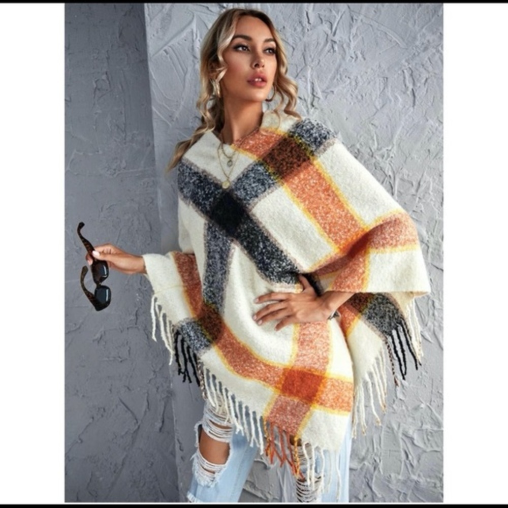 LAST ONE ☝️ The AILSA Asymmetric Fringe Poncho